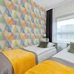아파트 Family For 8 People With Parking, Balcony And 2 Bathrooms By Renters *
