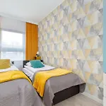 아파트 Family For 8 People With Parking, Balcony And 2 Bathrooms By Renters *