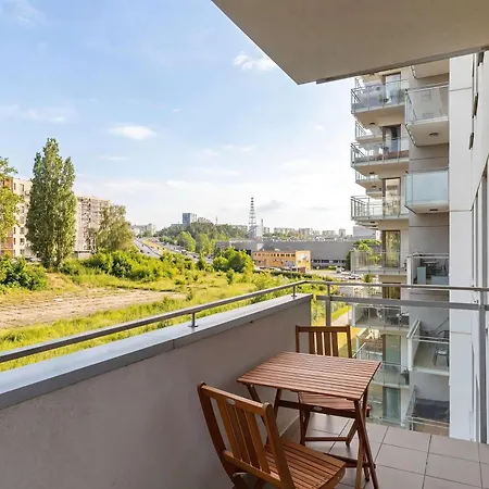 Apartment Family For 8 People With Balcony And 2 Bathrooms By Renters