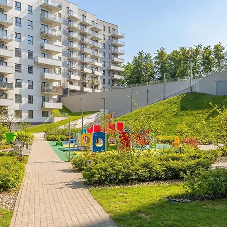 Apartment Family For 8 People With Balcony And 2 Bathrooms By Renters