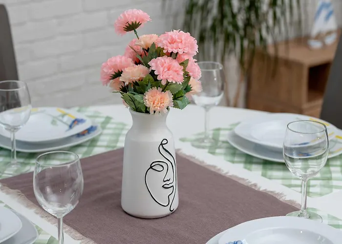 Family For 8 People With Parking, Balcony And 2 Bathrooms By Renters Lägenhet