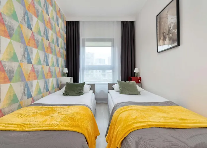 Family For 8 People With Parking, Balcony And 2 Bathrooms By Renters Lägenhet *