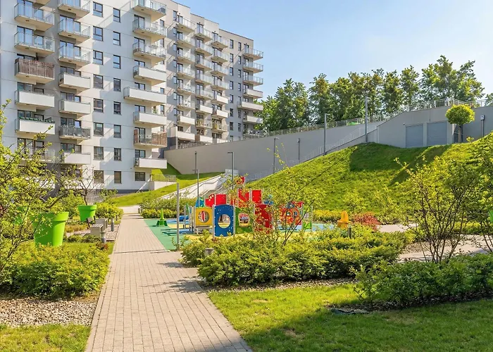 Lägenhet Family For 8 People With Parking, Balcony And 2 Bathrooms By Renters